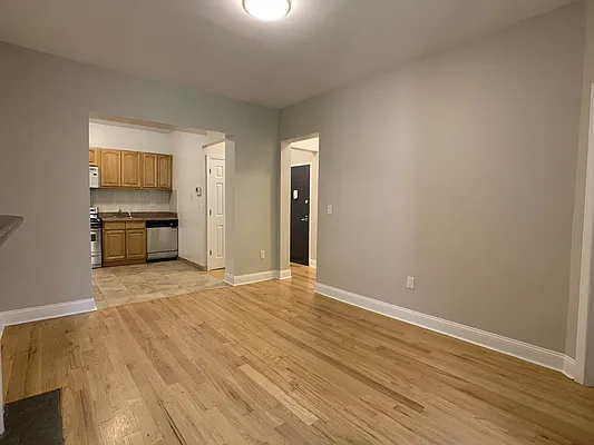 Rented by Tourma Realty LLC | media 30