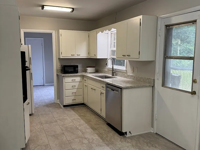 6508 Janice St NW — Photo 3