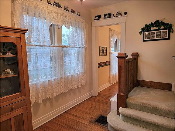 3rd image of 369 W Broadway St