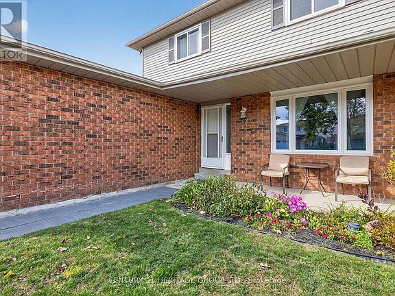 4th image of 32 Northgate Dr