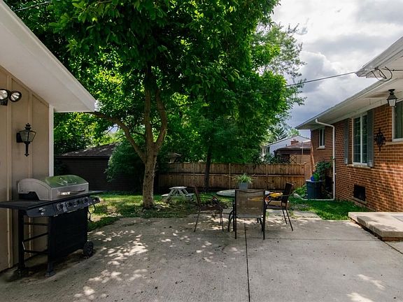 3rd image of 1435 Witmire Ave