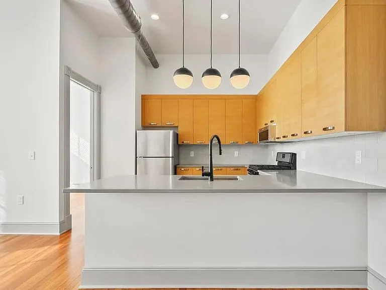 465 Church Street — Photo 3