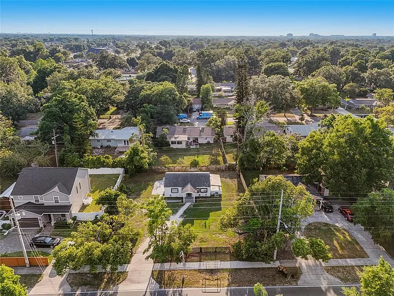 2600 S Crystal Lake Dr — Photo 39