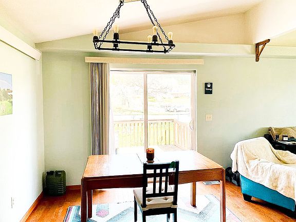 4th image of 703 8th St