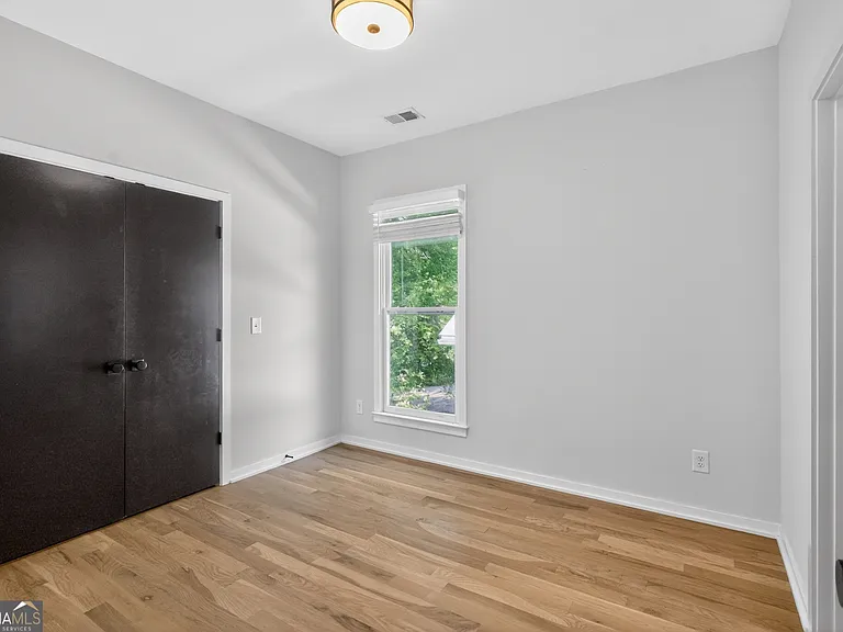 454 Calhoun St NW #B — Photo 6
