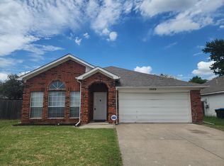 3608 Garden Springs Dr, Fort Worth, TX 76123
