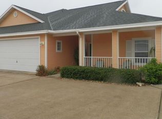 15641 Palmira Ave APT B, Corpus Christi, TX 78418