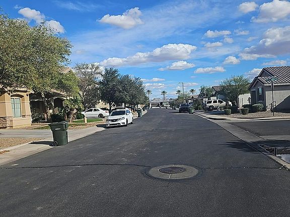 4th image of 298 E Caribbean Dr