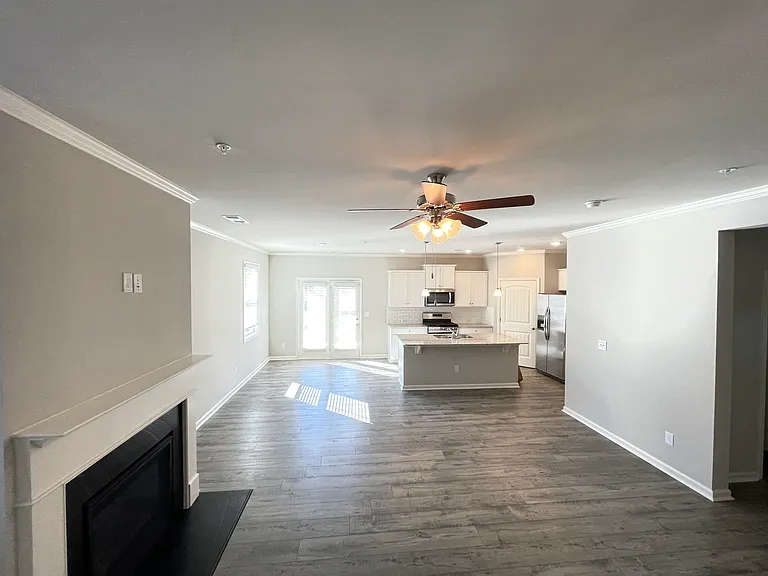 813 Upper Dove Ct — Photo 4
