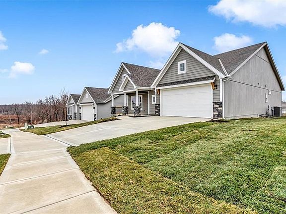 2nd image of 2165 Black Walnut Dr