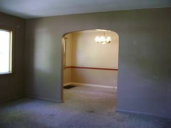 2nd image of 2441 Bremont Ave