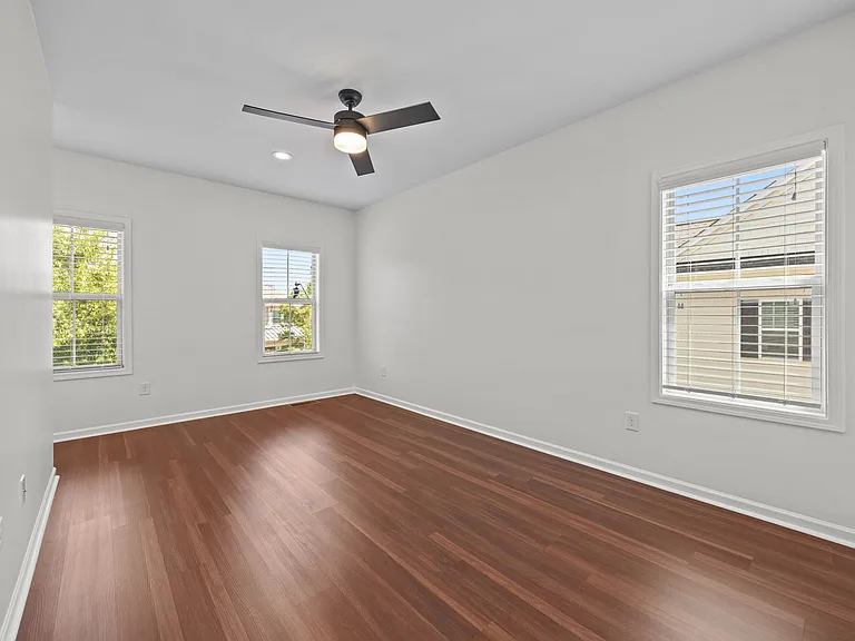 Large Guest Room