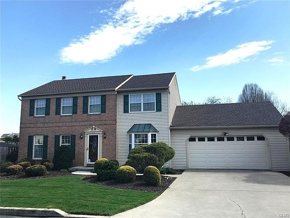 2nd image of 156 Tewksbury Ct