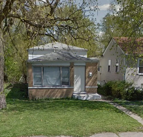 15731 Loomis Ave photo 1