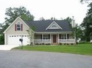 35 Candlestick Dr, Hull, GA 30646