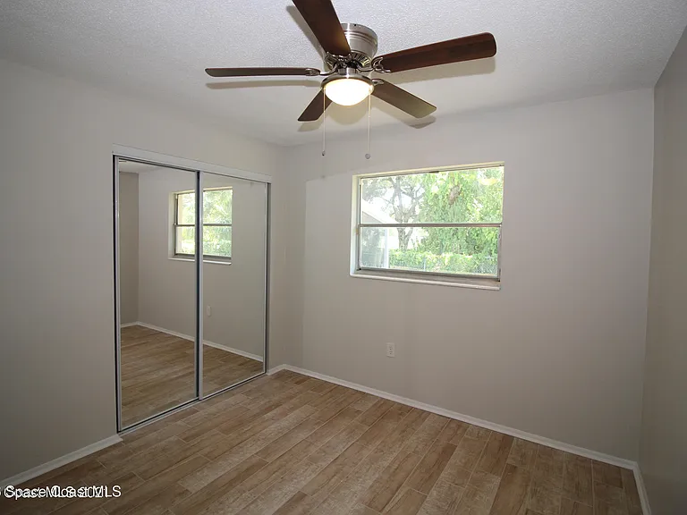 75 Rivercliff Ln — Photo 18