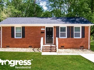 1717 Purser Dr, Charlotte, NC 28215