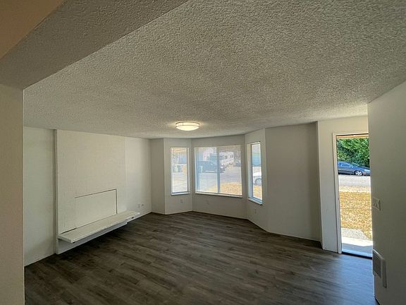 2nd image of 17504 9th Ave E