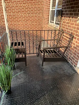 Rented by Halvatzis Realty | media 38