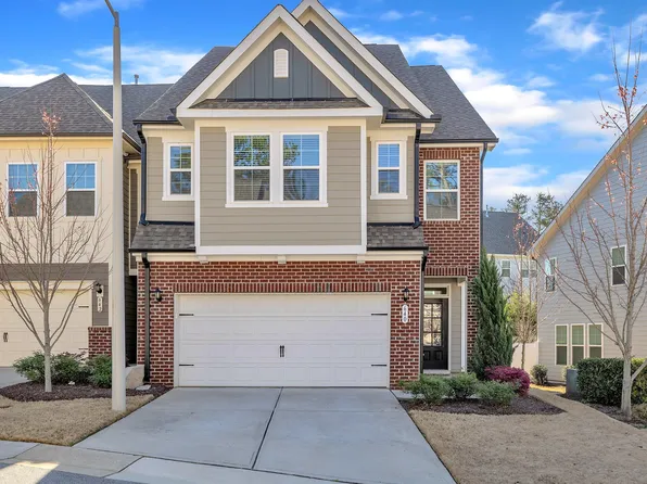 640 Newlyn Dr, Raleigh, NC 27606