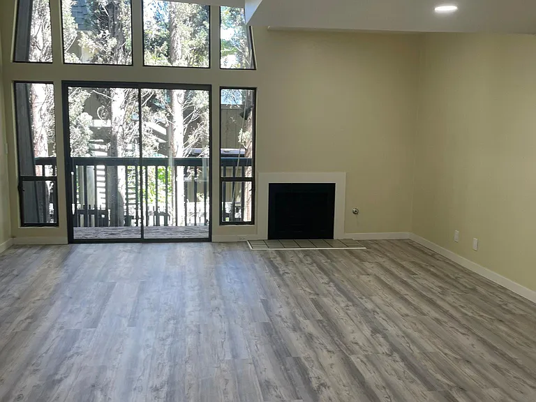 3639 Walnut St #8 — Photo 11