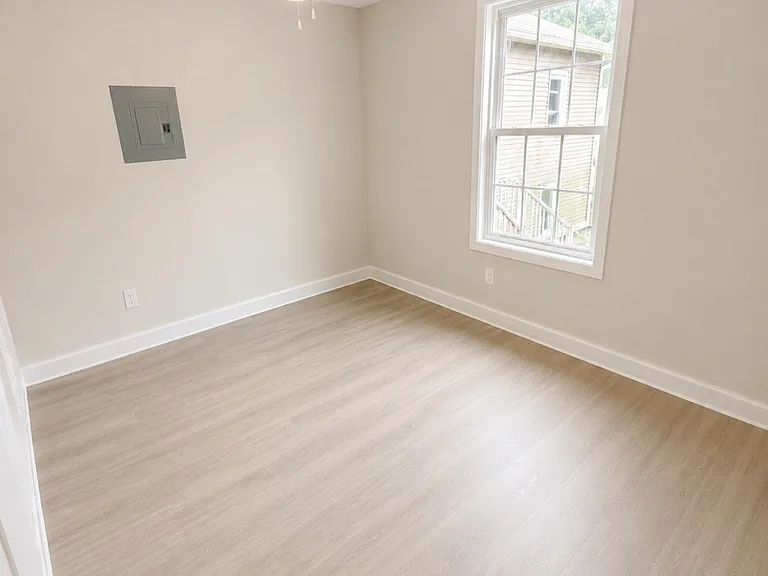 267 Branford Rd #201 — Photo 4