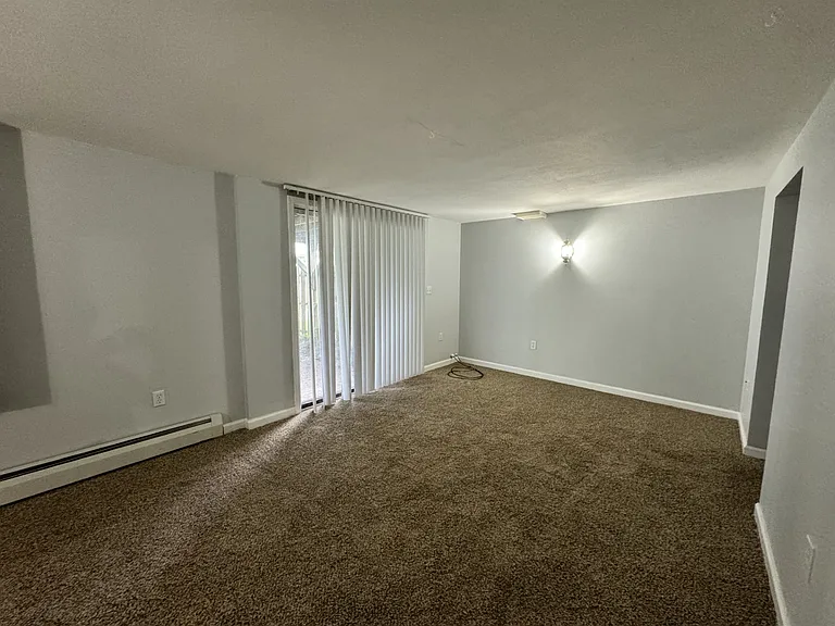35 Burden Dr — Photo 13