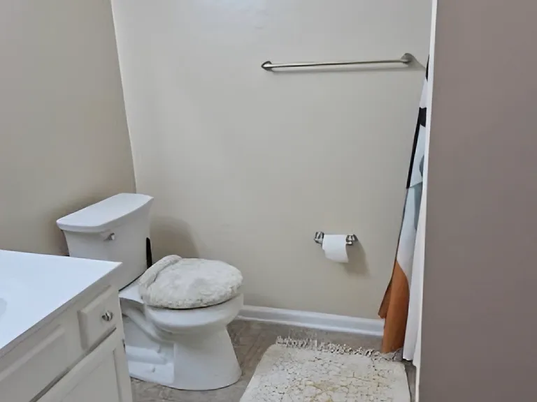 7415 Ashbury Ct — Photo 8