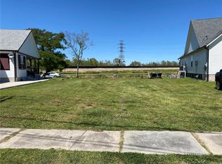 1956 Benjamin St, Arabi, LA 70032