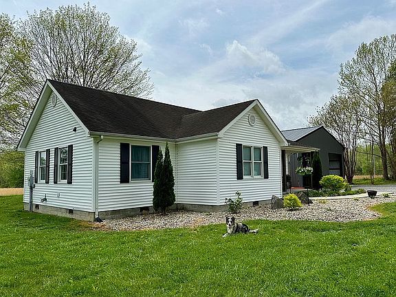 3rd image of 521 Lawson Bottom Rd