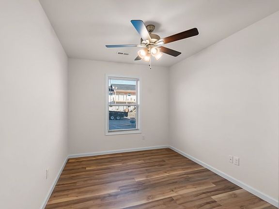 5th image of 176 Highland Hills Dr #103