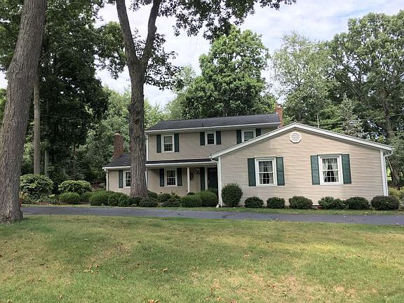 2nd image of 1736 Sevenoaks Dr