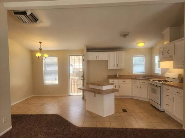 505 33rd St APT A, Bakersfield, CA 93301