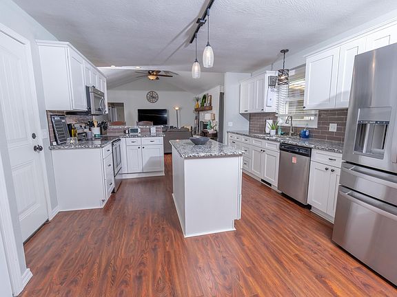 2nd image of 4730 S Wildwood Dr