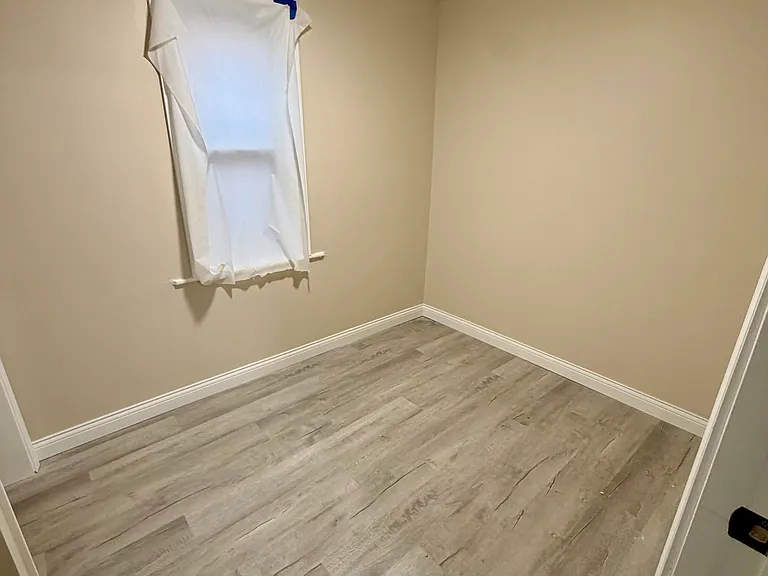 2604 Schrage Ave #1 — Photo 8