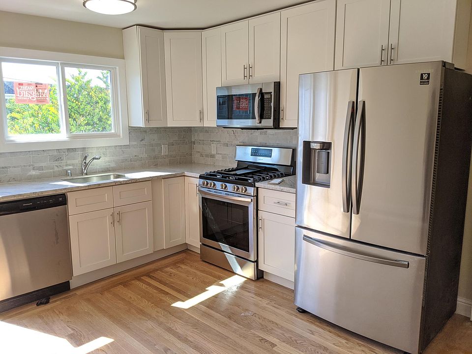 1st image of 2844 21st St #302