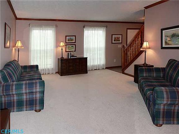 4th image of 527 Springwood Lake Dr