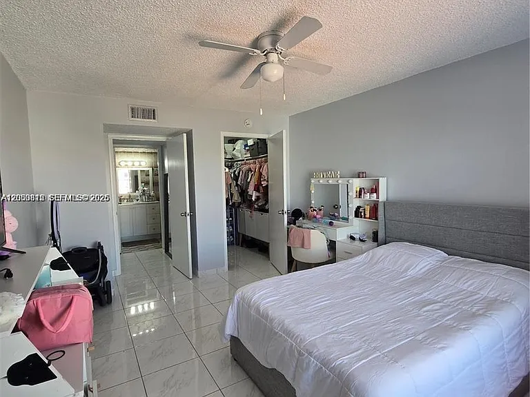 5201 NW 7th St #408 — Photo 7
