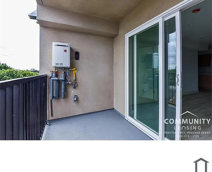 7452 Avalon Blvd #413 — Photo 6