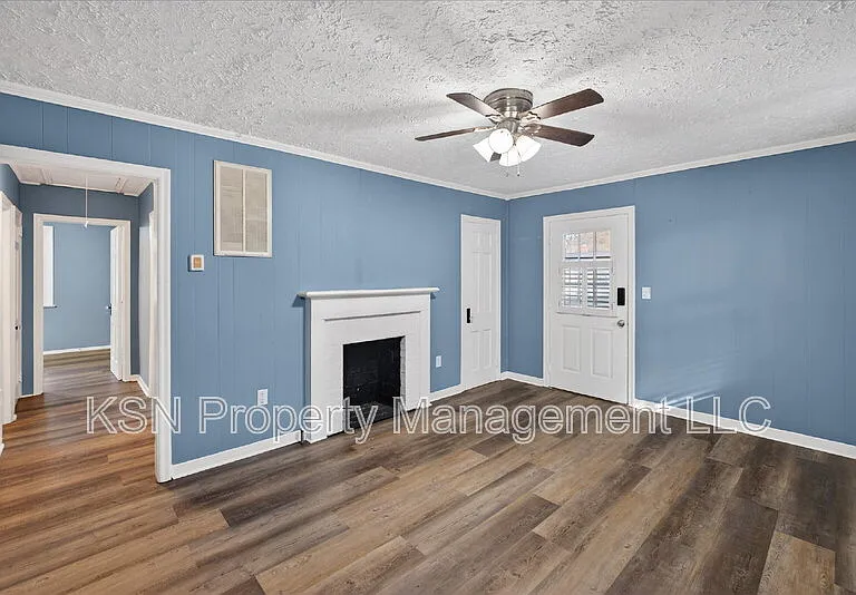 1919 Greenwood St — Photo 12