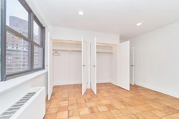 Rented by Living New York | media 36