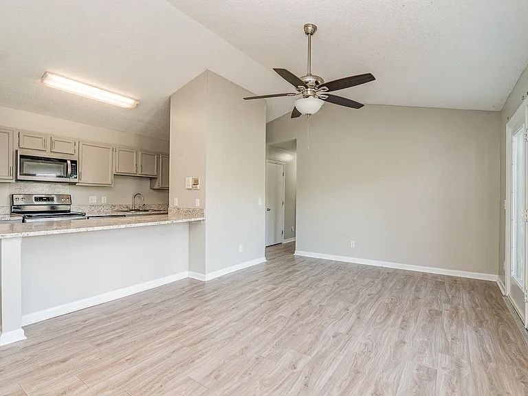 6165 Meadow Rose Ln — Photo 9
