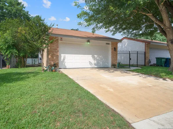 11831 burning bend, San Antonio, TX 78249