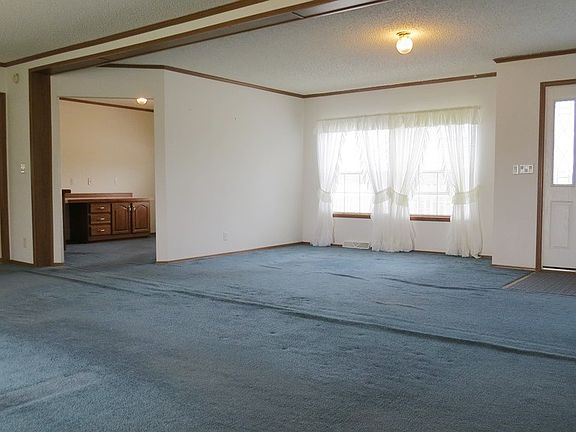 4th image of 8 Gardens North Dr