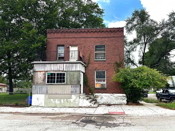 1301 8th St, Rockford, IL 61104