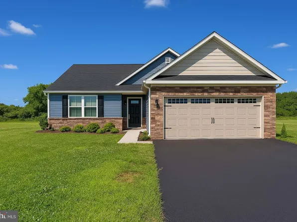 794 Switchgrass Ct, Bunker Hill, WV 25413