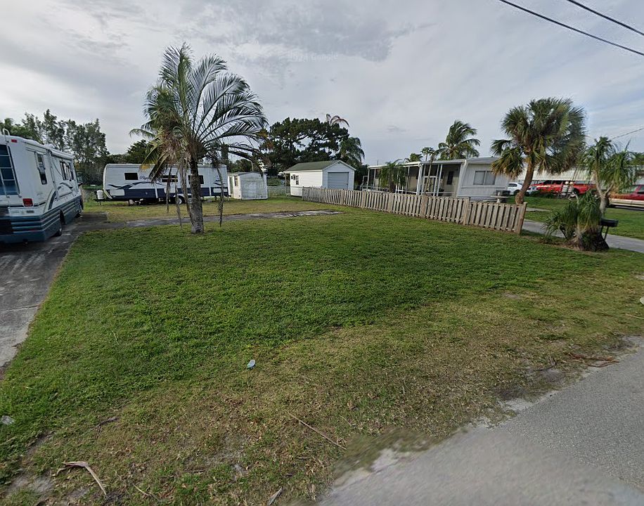 1st image of 4208 Hibiscus Cir