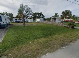 4208 Hibiscus Cir, West Palm Beach, FL 33409
