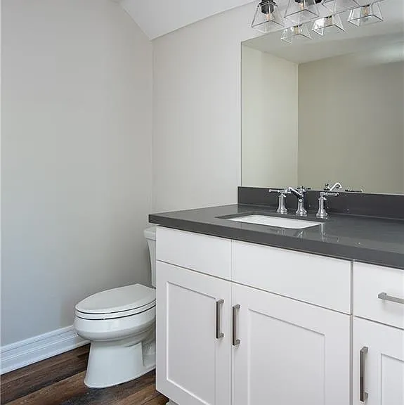 621 Fairview Ave #B — Photo 15