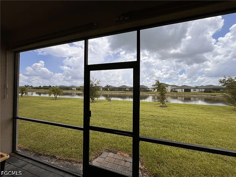 14499 Cantabria Dr — Photo 29